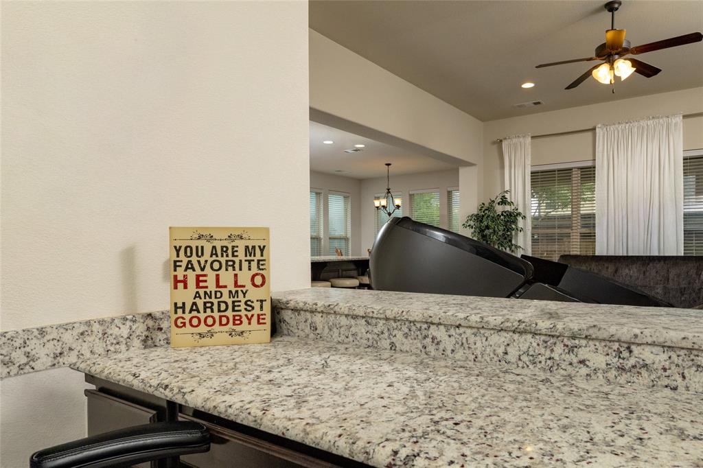 955 Champions Way Property Photo 17