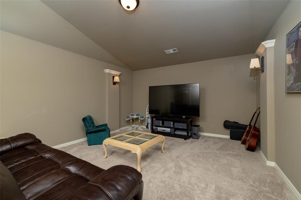 955 Champions Way Property Photo 35