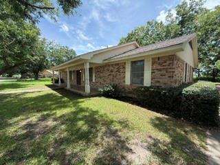 1402 Circle Drive Property Photo 3