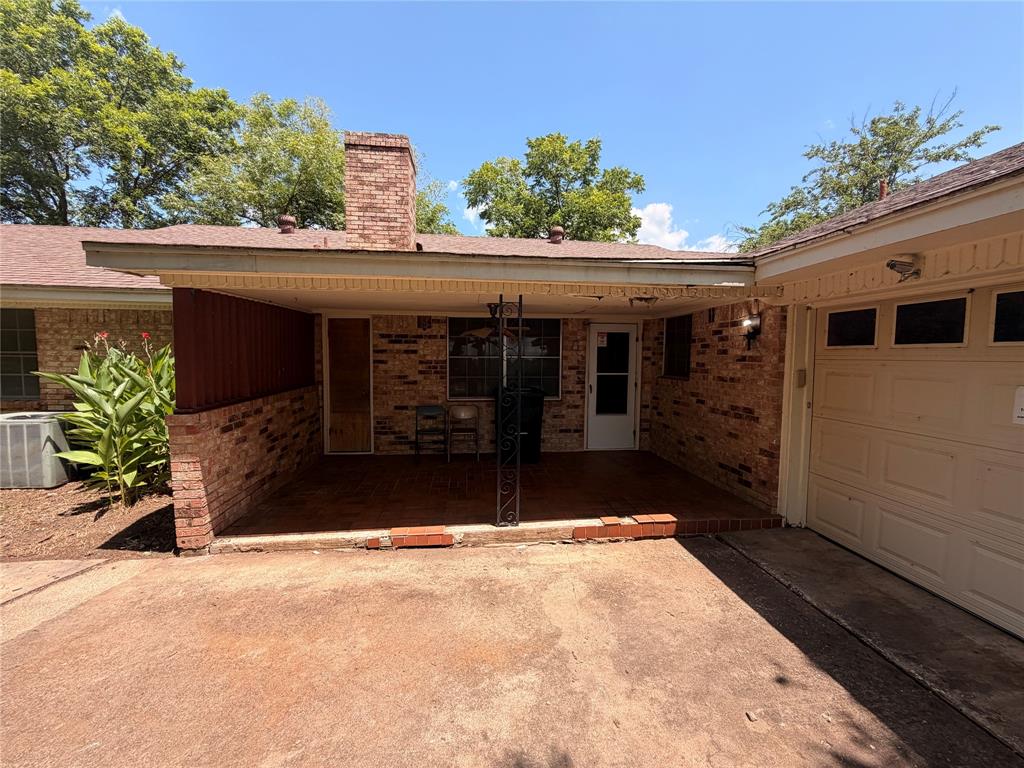 1402 Circle Drive Property Photo 4