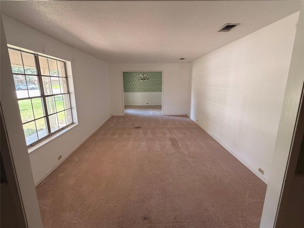 1402 Circle Drive Property Photo 5