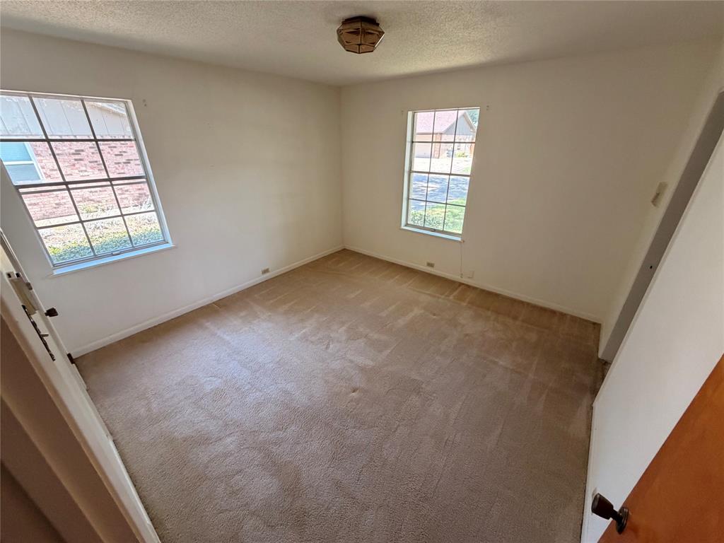 1402 Circle Drive Property Photo 9