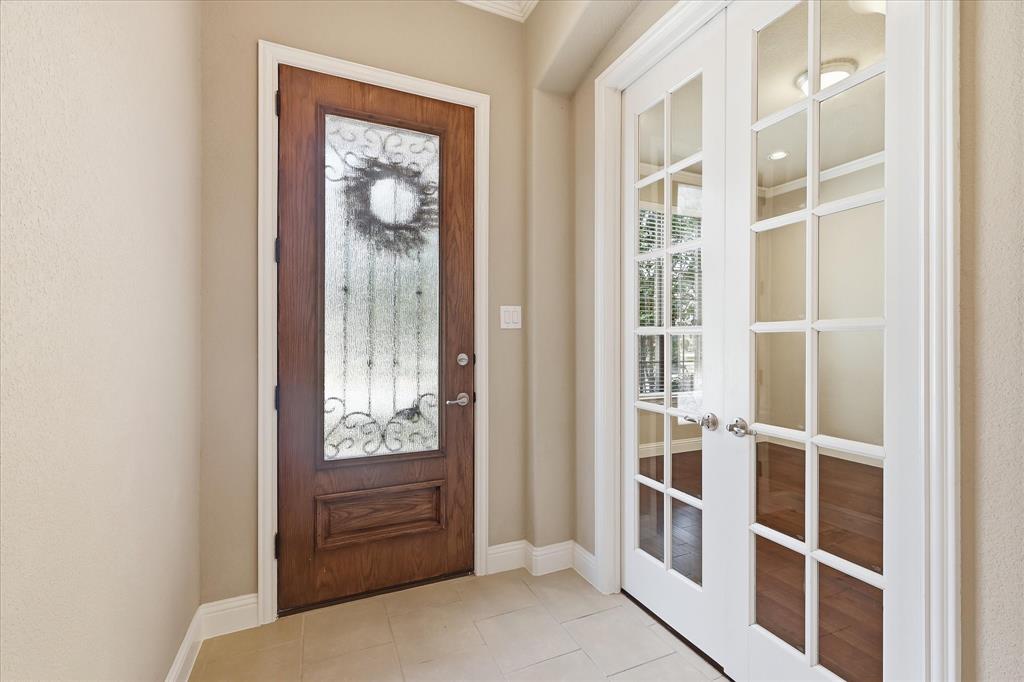 4332 Old Grove Way Property Photo 3