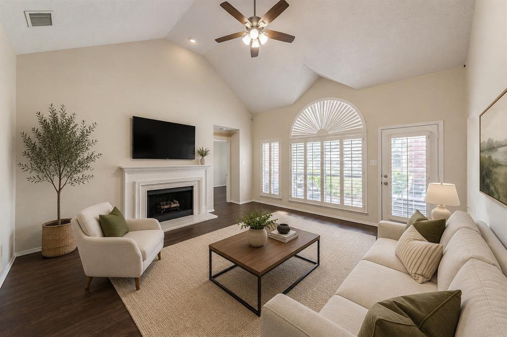 4809 Buckskin Drive Property Photo 4