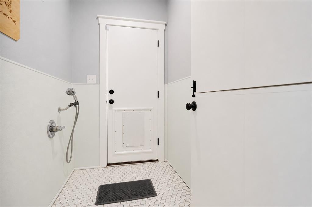 303 Cates Road Property Photo 28