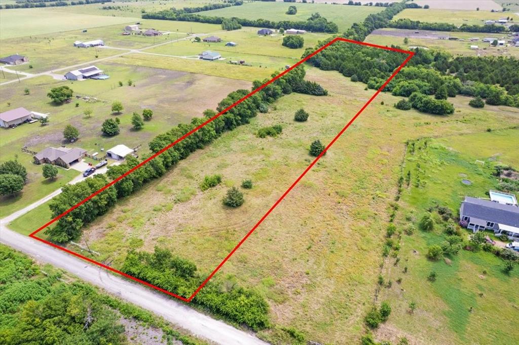 10843 E Line Road Property Photo 2