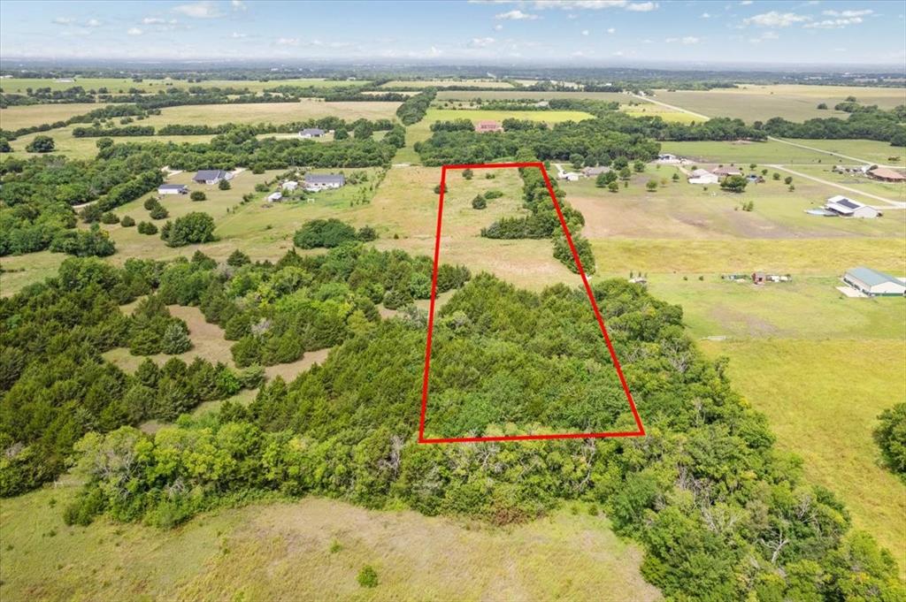 10843 E Line Road Property Photo 4