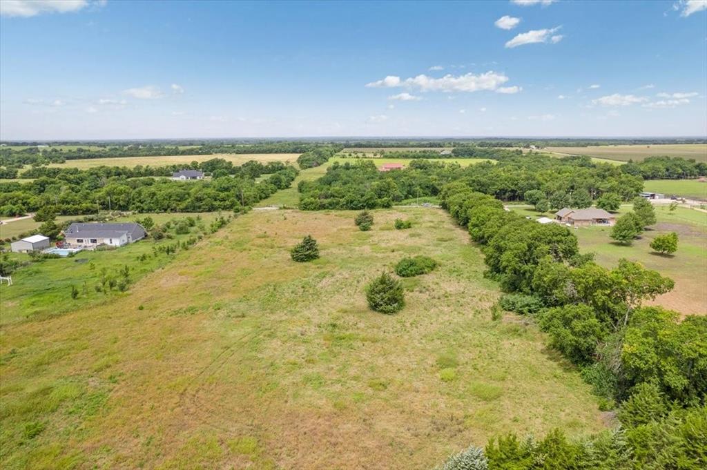 10843 E Line Road Property Photo 7