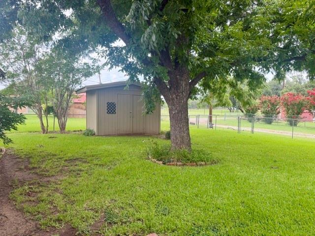 4504 Delwood Drive Property Photo 13