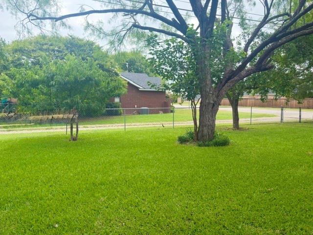 4504 Delwood Drive Property Photo 15