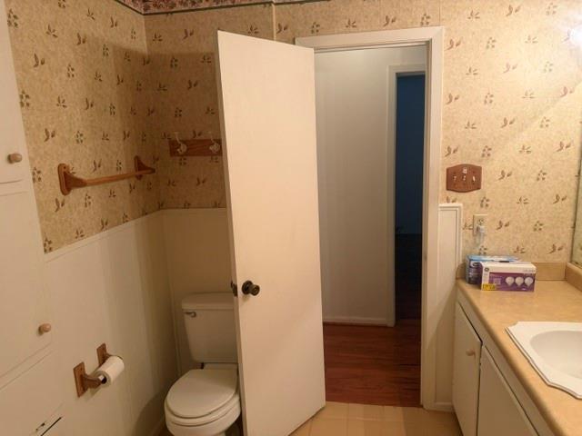 4504 Delwood Drive Property Photo 23