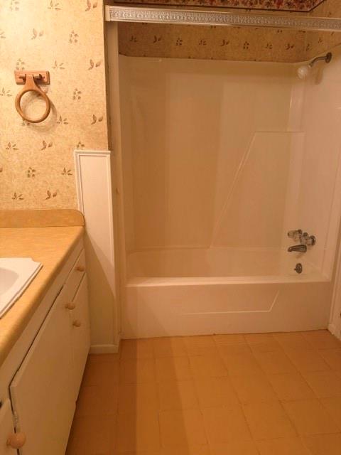 4504 Delwood Drive Property Photo 24