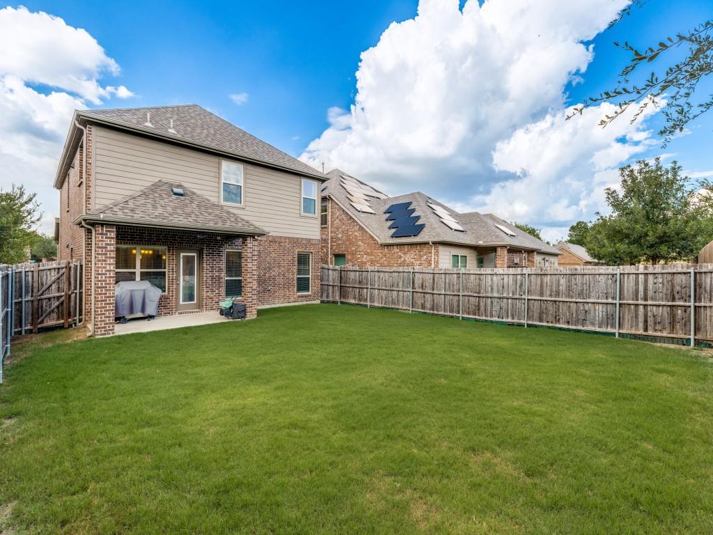 9809 Timberwolf Lane Property Photo 12