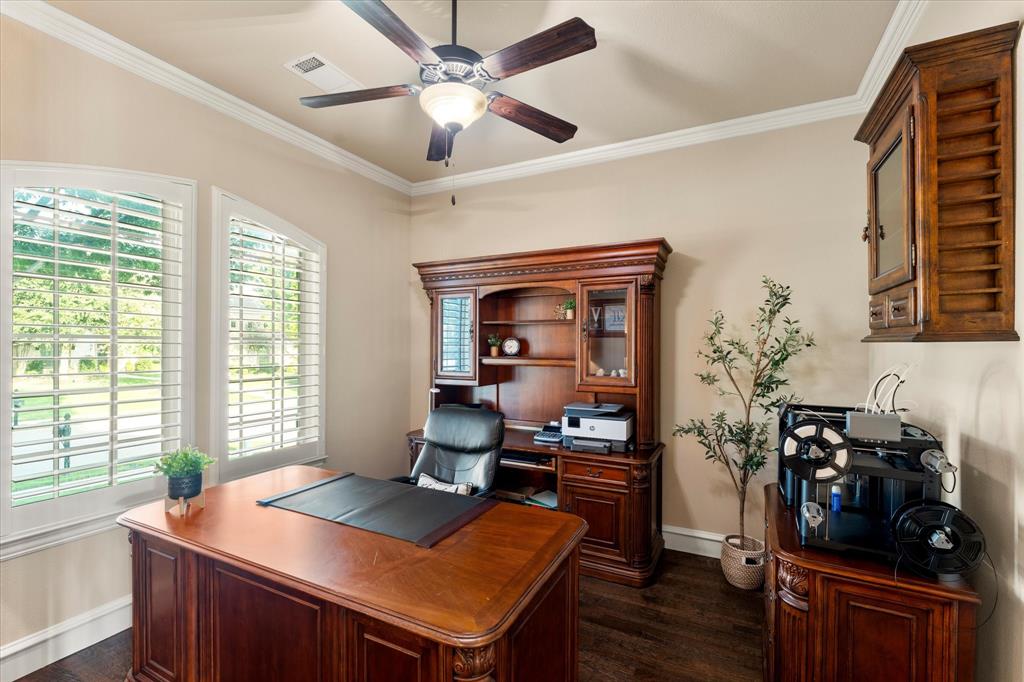 1031 Fox Bend Way Property Photo 6