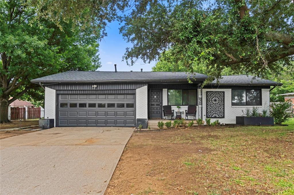 8128 Newman Drive Property Photo 1