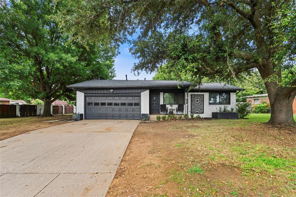 8128 Newman Drive Property Photo 2