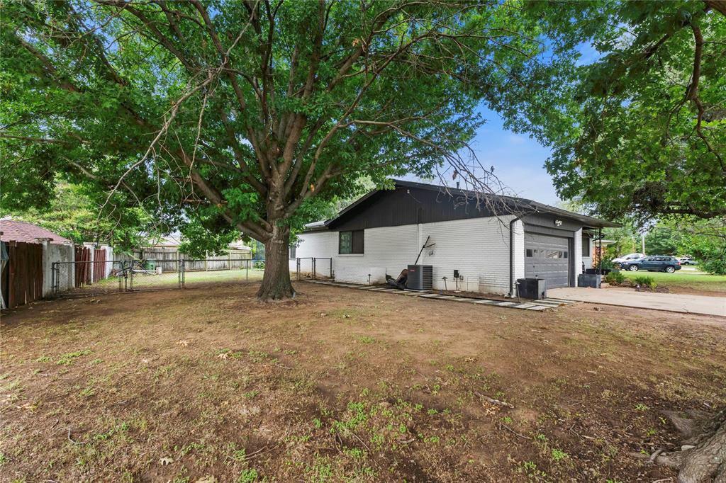 8128 Newman Drive Property Photo 4