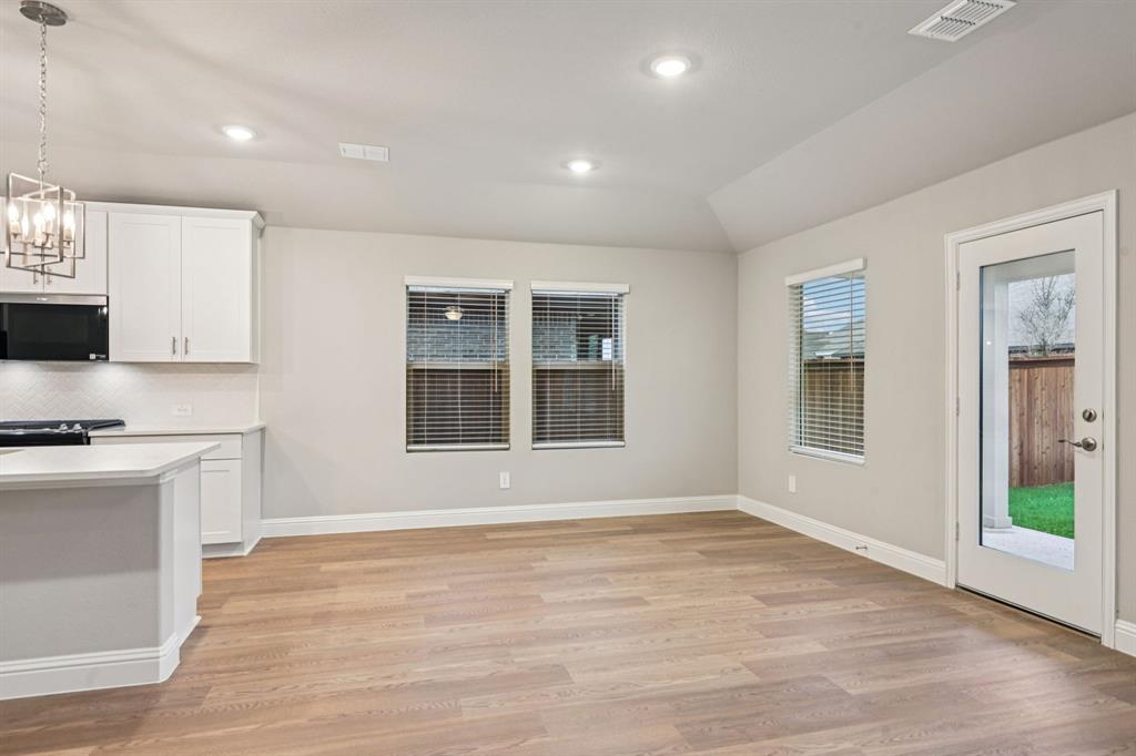 3403 Richmond Drive Property Photo 12