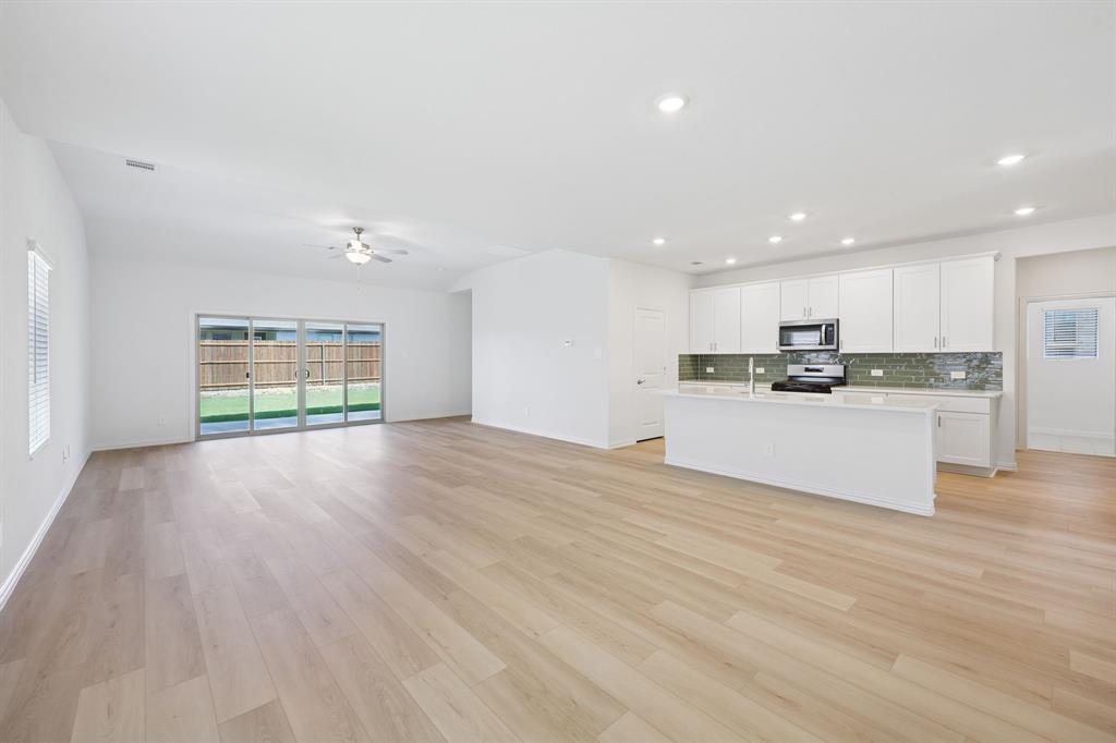3401 Richmond Drive Property Photo 4