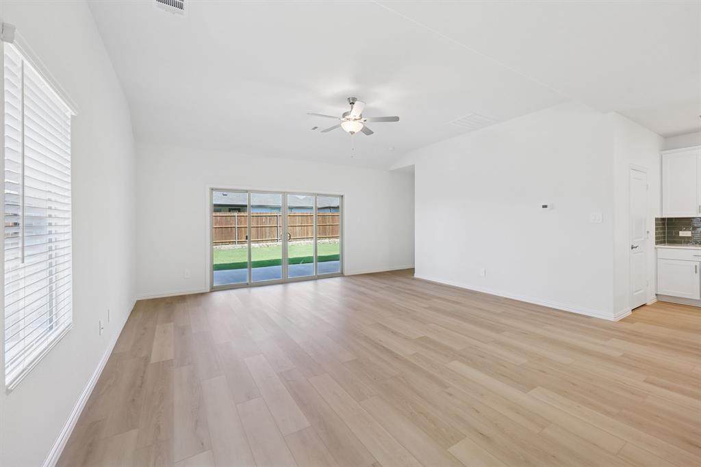 3401 Richmond Drive Property Photo 11