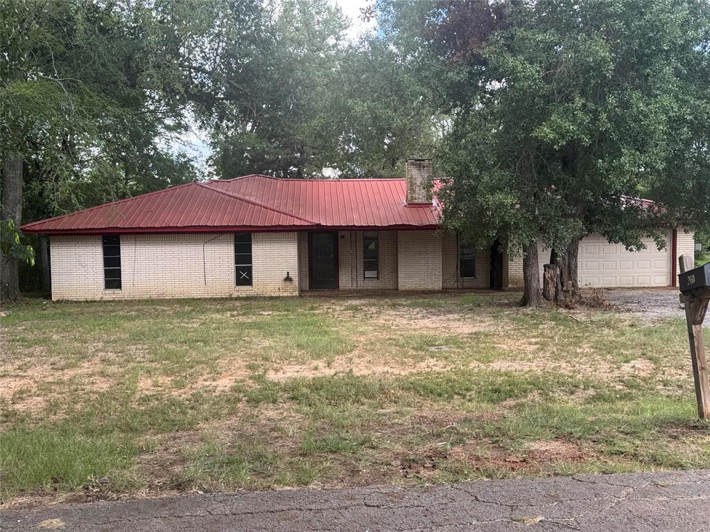 260 Lakeshore Drive Property Photo 1