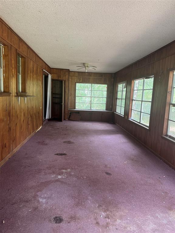 260 Lakeshore Drive Property Photo 14