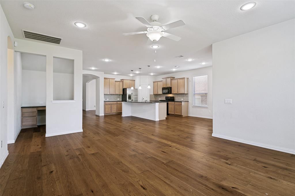 211 Copper Canyon Drive Property Photo 8