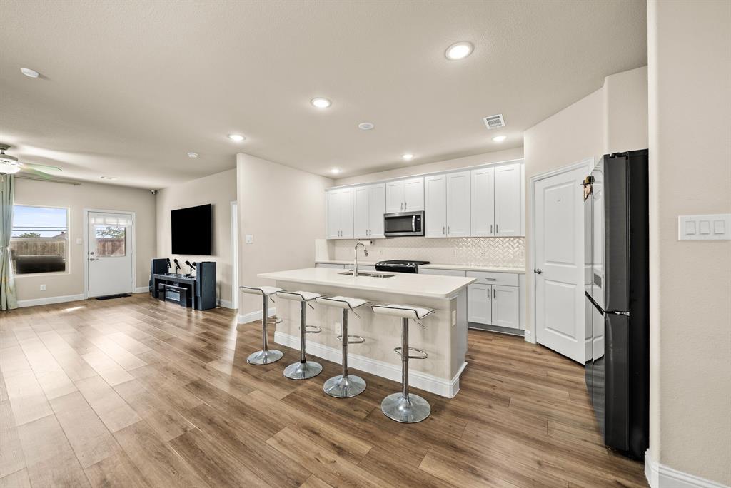 1230 Green Timber Drive Property Photo 1