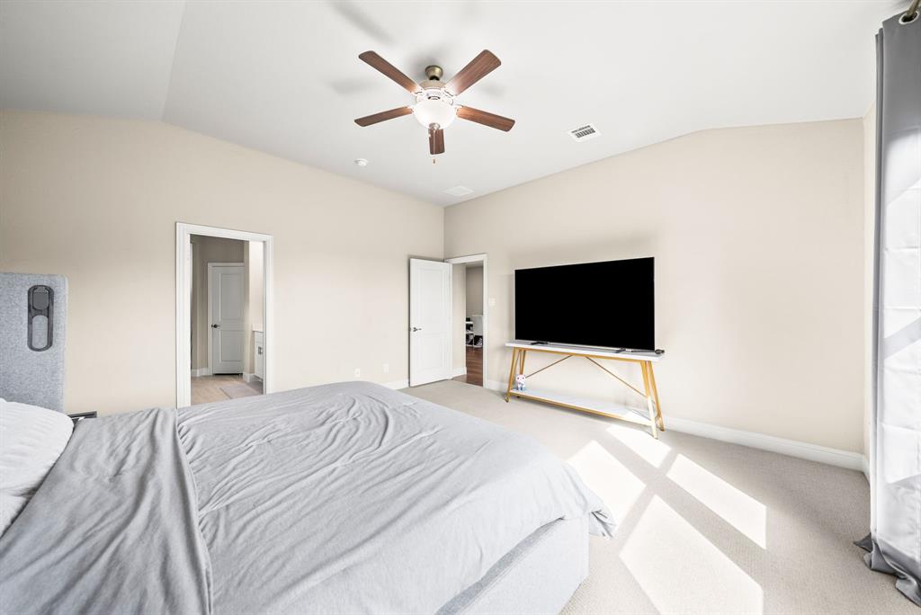 1230 Green Timber Drive Property Photo 18