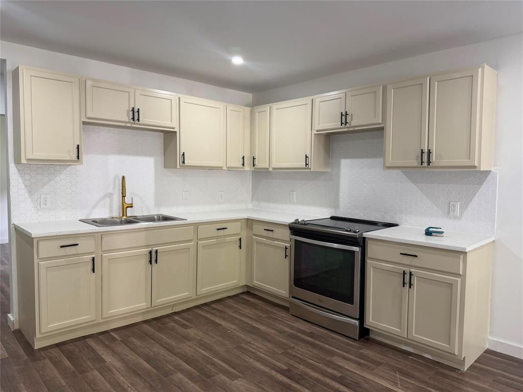2910 Birmingham Avenue Property Photo 1
