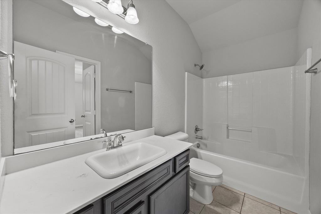 5220 Prairie Rose Drive Property Photo 9