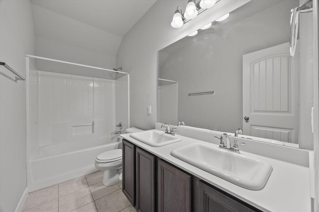 5220 Prairie Rose Drive Property Photo 13