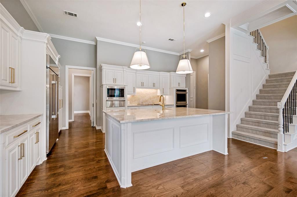 6022 Waggoner Drive Property Photo 3