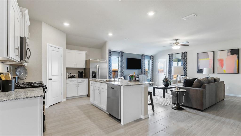 600 Smart Strike Trail Property Photo 6