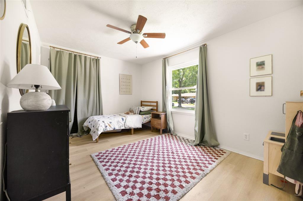 11367 Lippitt Avenue Property Photo 15
