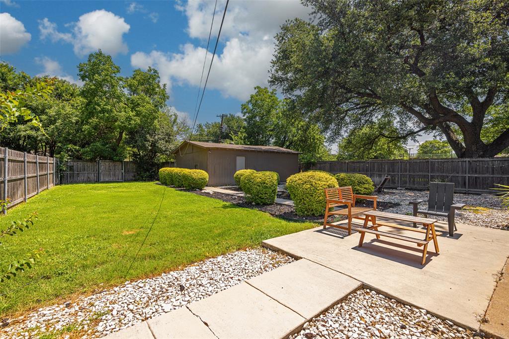 11367 Lippitt Avenue Property Photo 19