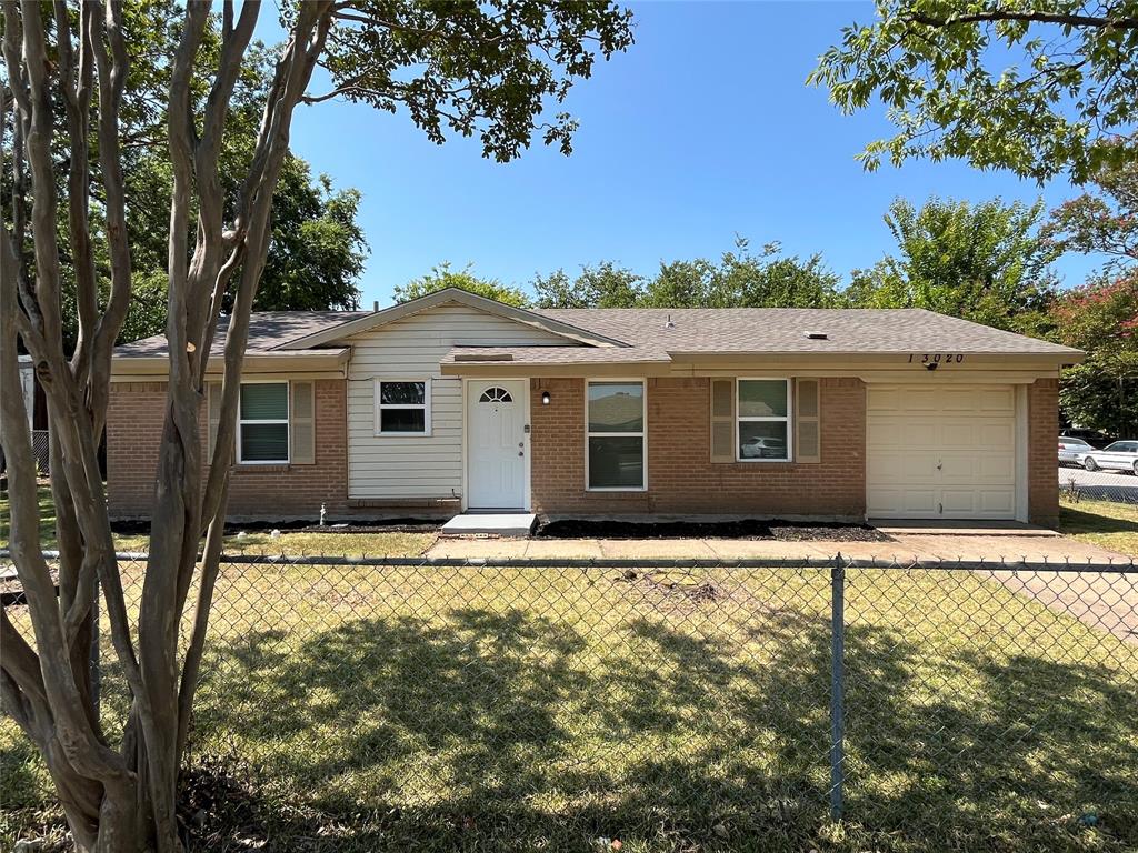 13020 Spring Oak Drive Property Photo 2