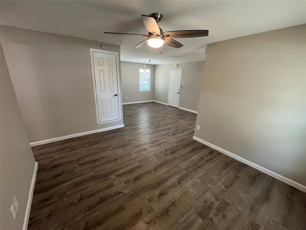 13020 Spring Oak Drive Property Photo 3