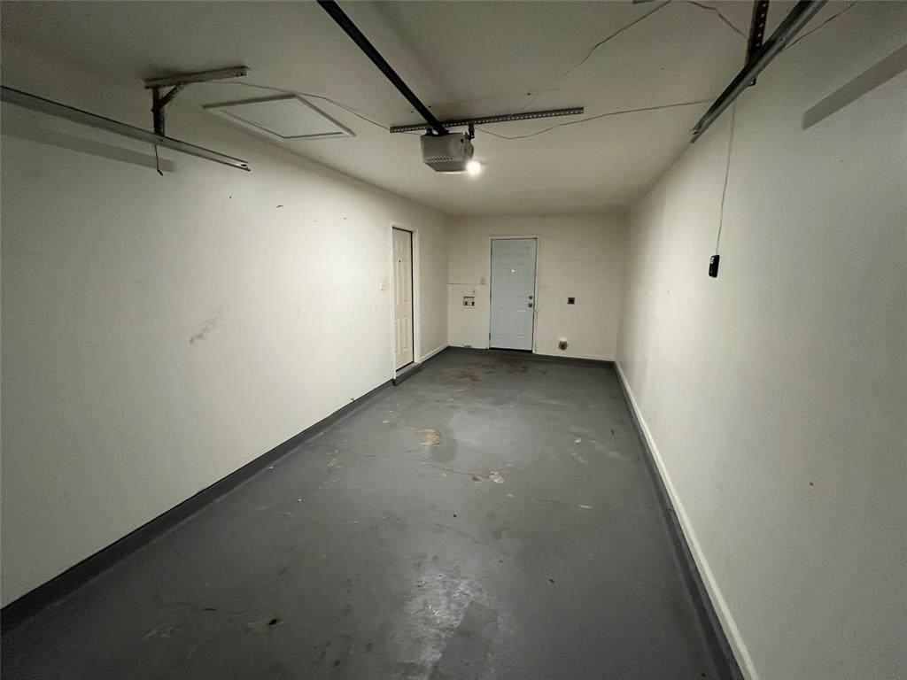 13020 Spring Oak Drive Property Photo 17