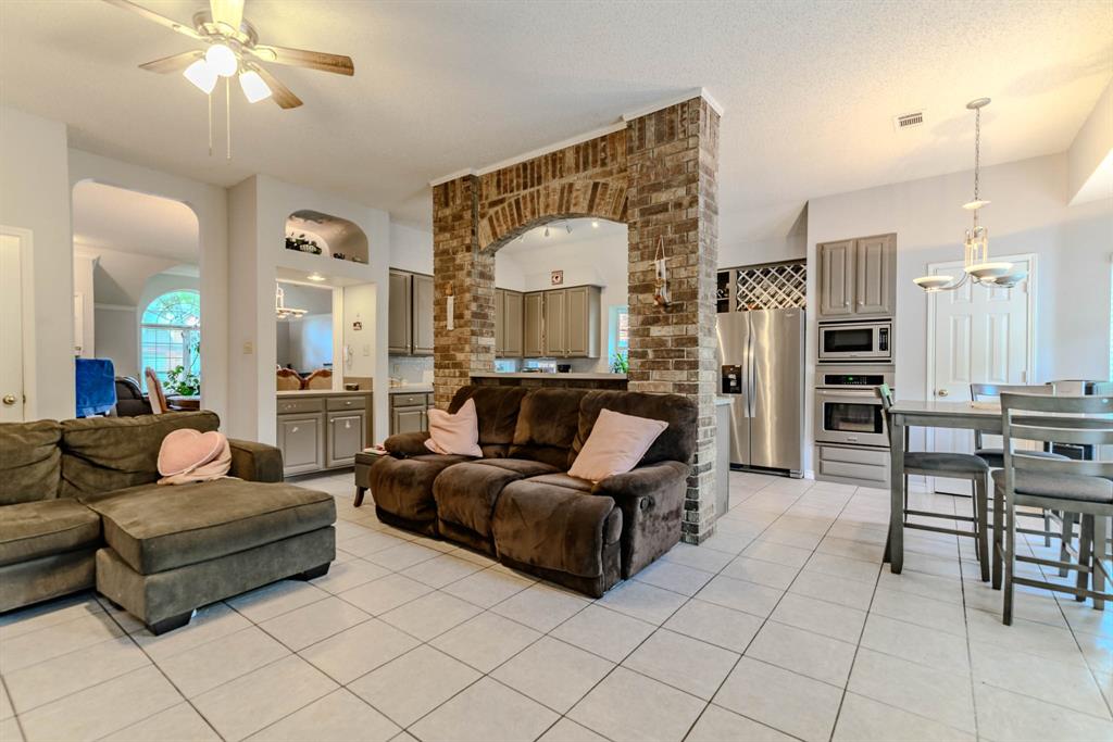 2206 S Branch Drive Property Photo 12