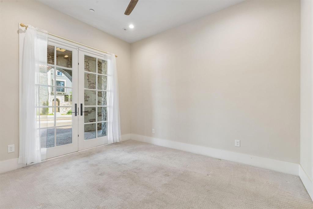 69 Cortes Drive Property Photo 4
