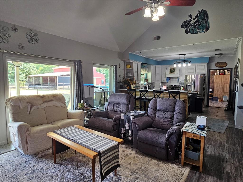 1226 County Road 243 Property Photo 10