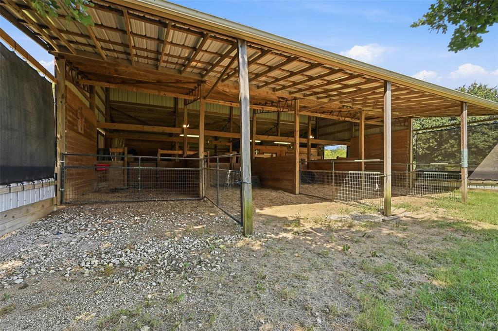 1226 County Road 243 Property Photo 26