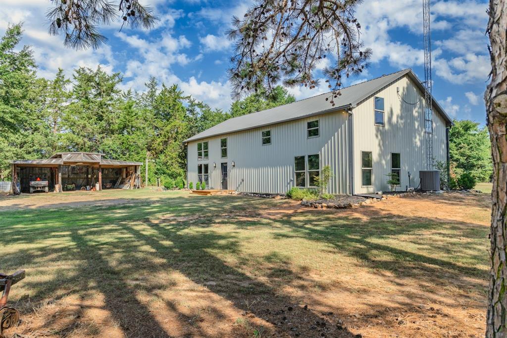 2631 County Road 2400 Property Photo 6