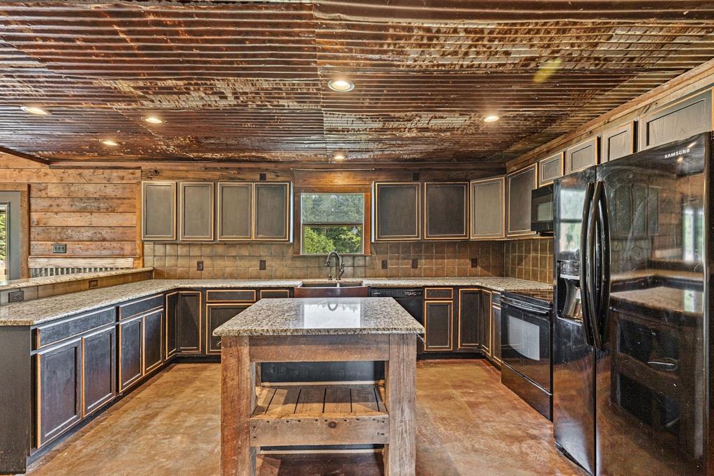 2631 County Road 2400 Property Photo 14