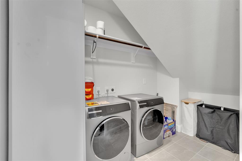 3520 Helios Lane Property Photo 15
