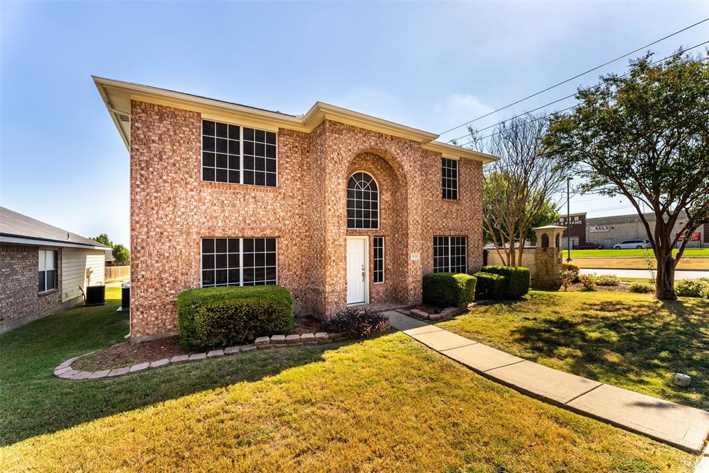 3929 Acorn Lane Property Photo 3