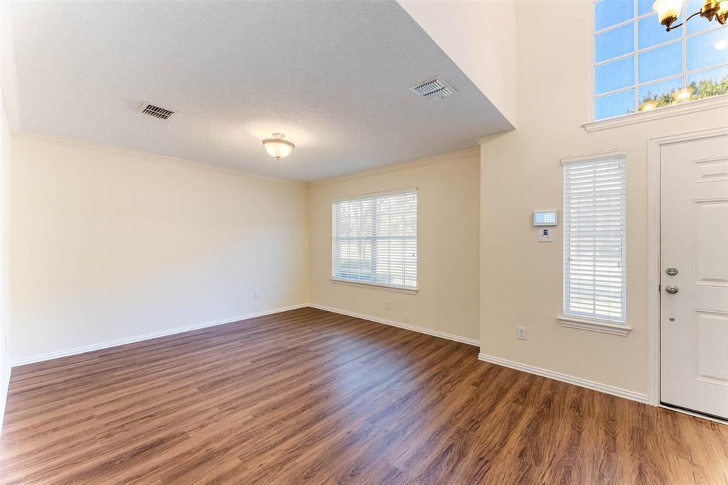 3929 Acorn Lane Property Photo 4
