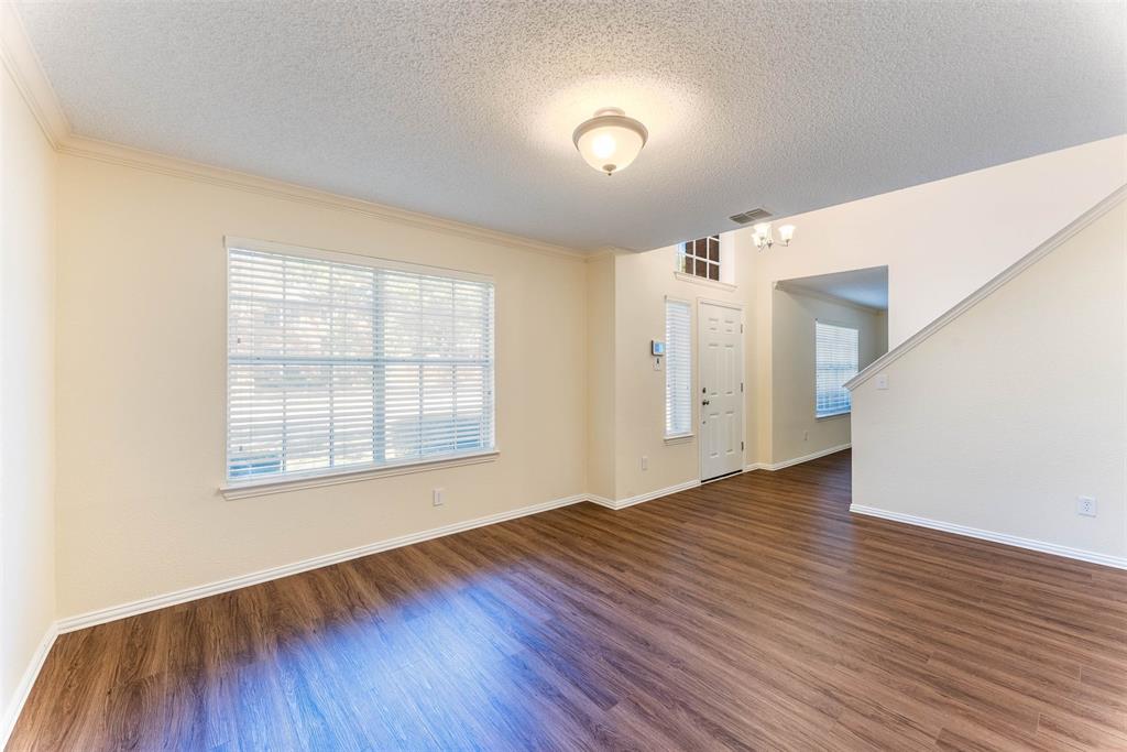 3929 Acorn Lane Property Photo 5