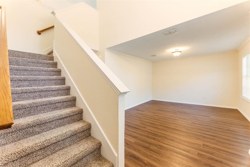 3929 Acorn Lane Property Photo 7